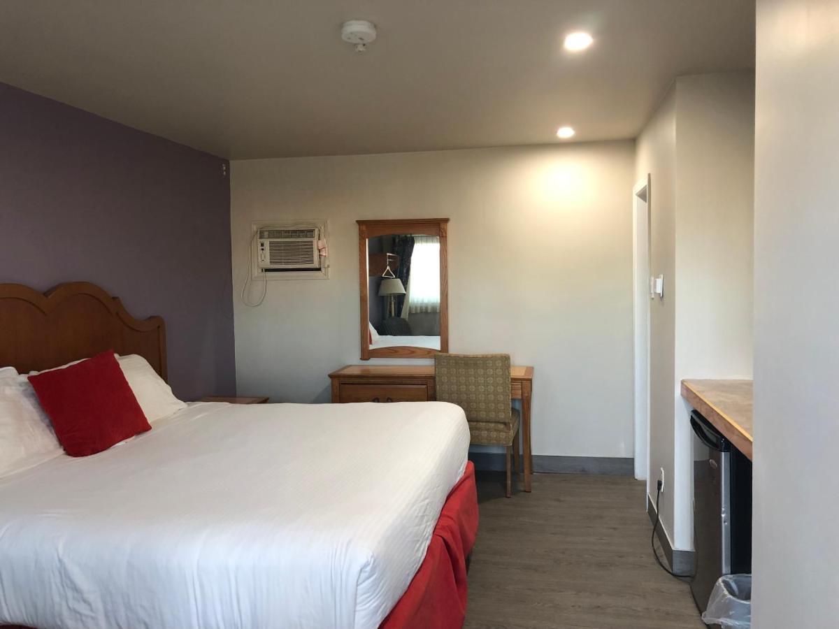 Thriftlodge By Wyndham Moncton Esterno foto